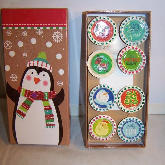 Set of 8 Boxed Handmade Holiday Magnets NWOT - Picture 1 of 3